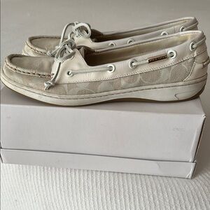 Coach 8.5 cream Boat Shoes